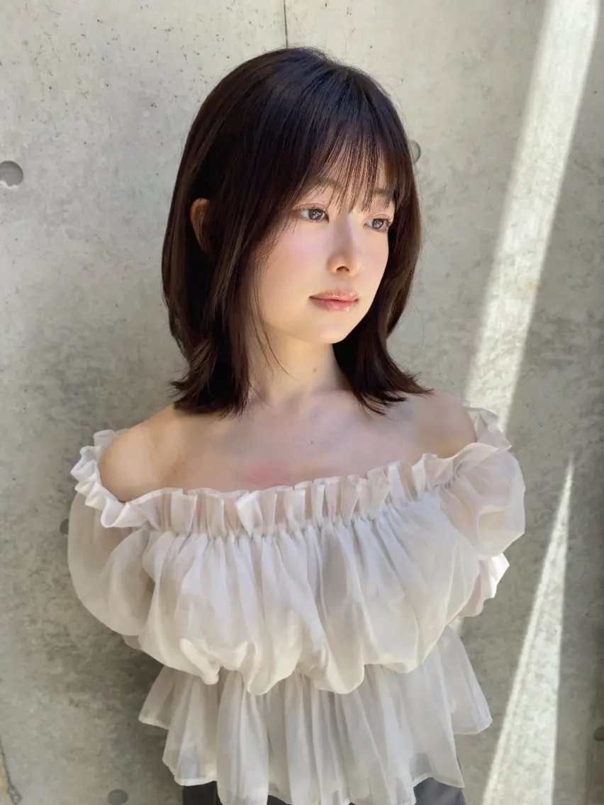 ミディアム カラー カット ヘアカラー トリートメント Saki/レイヤー/ 韓国/透明感カラーのヘアスタイル