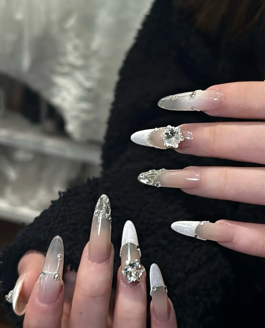 ネイル アートネイル フレンチネイル マグネットネイル ミラーネイル オフィスネイル ハンドネイル Blossom nail_研修のネイルデザイン