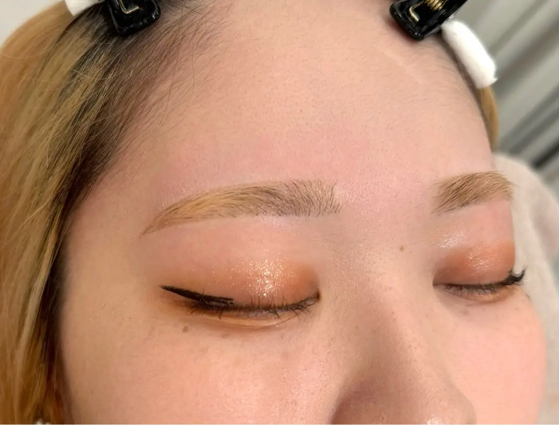 アイブロウ ワックス脱毛 その他(アイブロウ) Emiy BeautyLushのマツエク・マツパデザイン