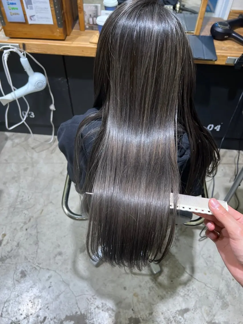 ロング カット ヘアカラー 舘野 太嘉宏のヘアスタイル