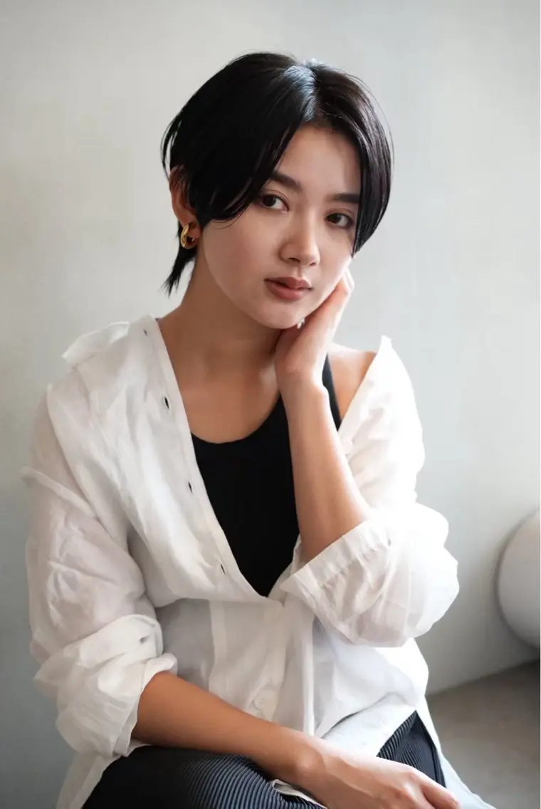 ショート カラー 加賀 千聖 /soigneのヘアスタイル