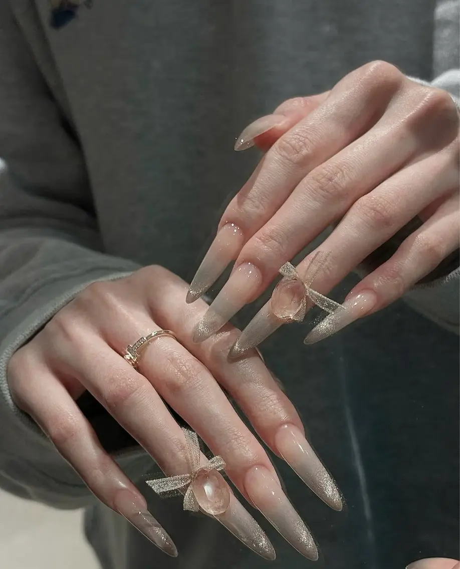 ネイル フラワーネイル フレンチネイル ジェルネイル ガラスフレンチ ハート ハンドネイル BabyYouMi nailのネイルデザイン