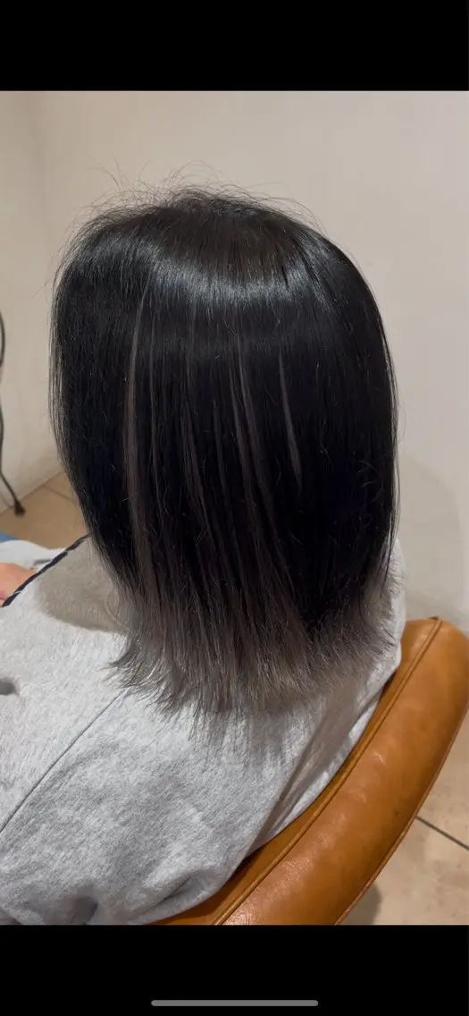 ミディアム 伊藤 杏乃のヘアスタイル