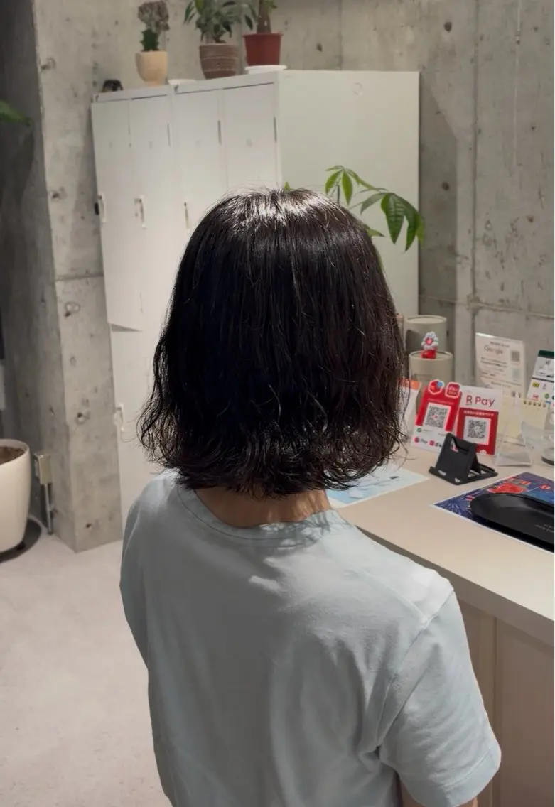 カラー MIU ciera.堀江のヘアスタイル