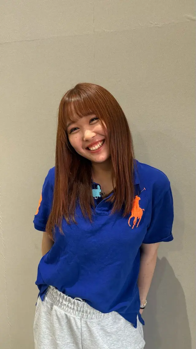 ロング カラー オレンジ ヘアカラー 中島 万凜のヘアスタイル