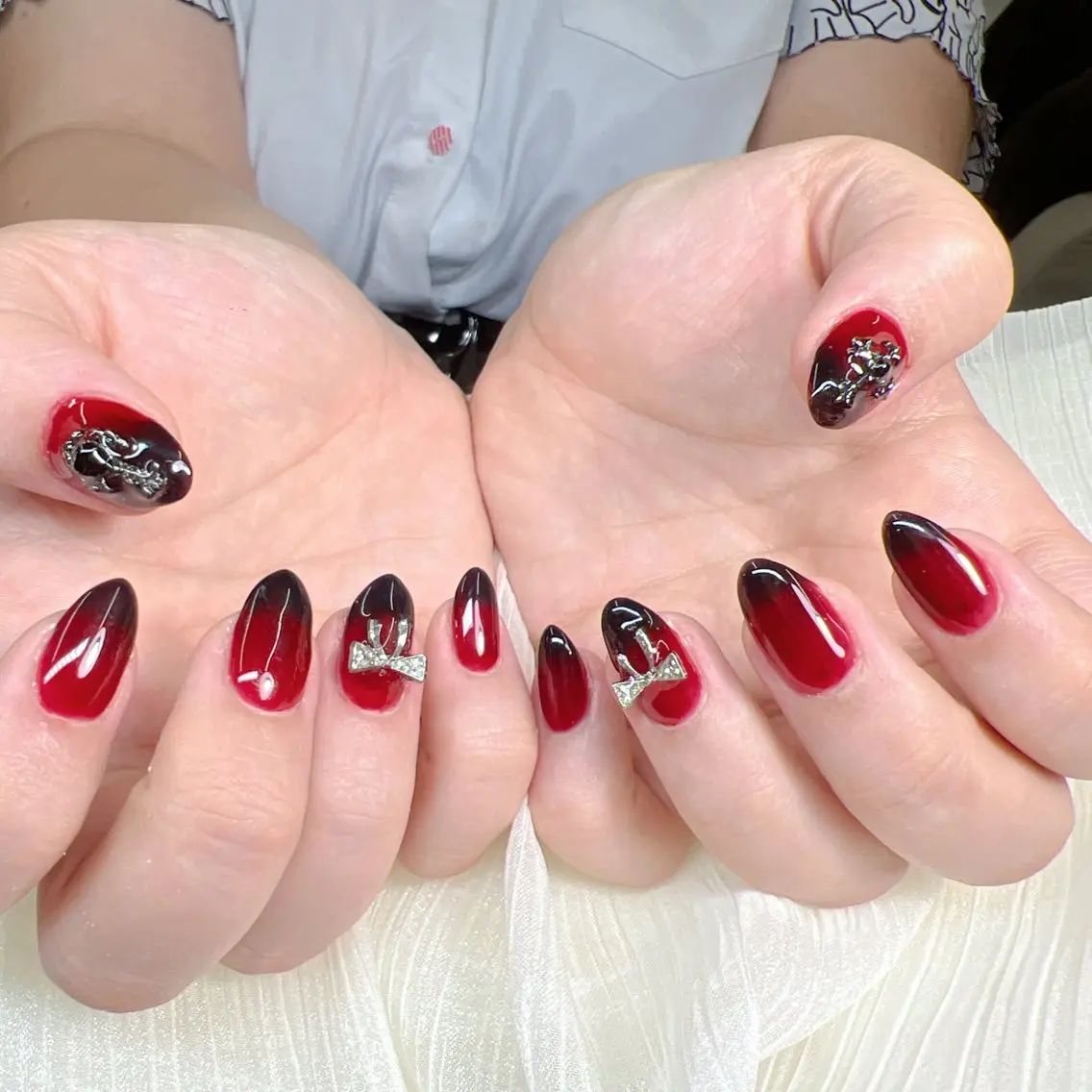 セミロング ハンドネイル Mika Nail 池袋のネイルデザイン