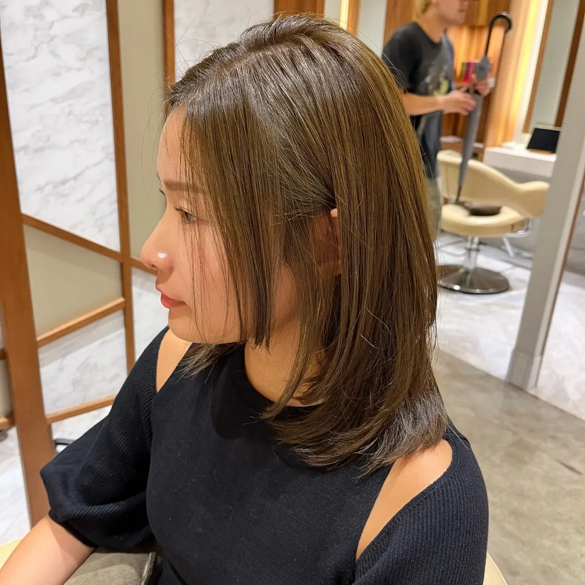 セミロング 冨井 ほのかのヘアスタイル