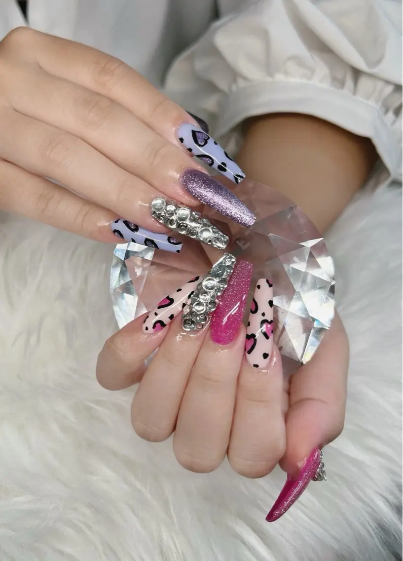 ネイル アートネイル オーロラネイル チークネイル 長さ出し フットネイル Chan nailsのネイルデザイン