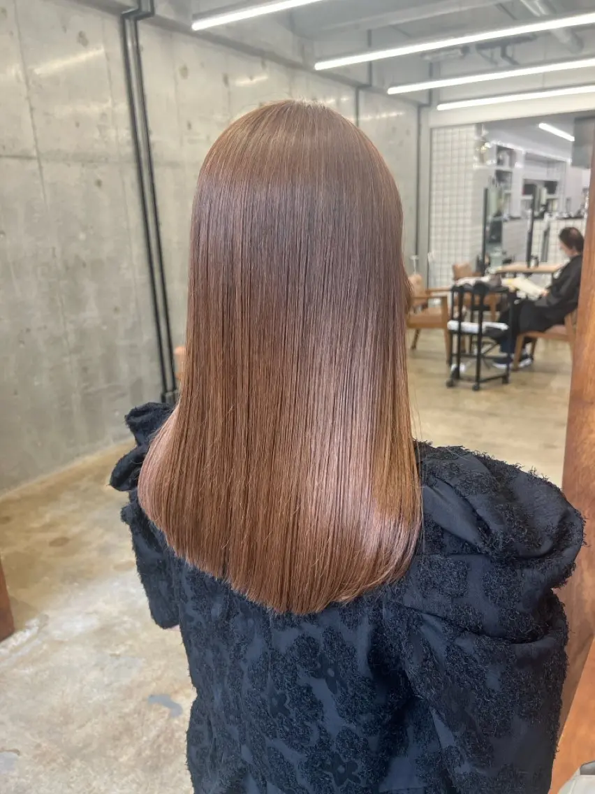 ミディアム カラー カット 縮毛矯正 トリートメント 艶ハイトーン🌈 ユウトのヘアスタイル