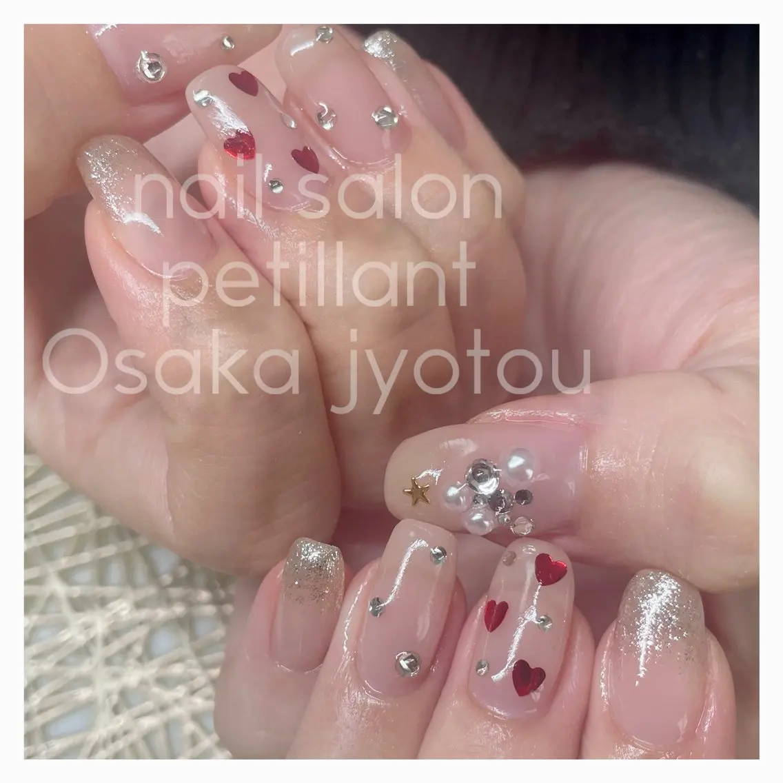 ネイル キラキラネイル シンプルネイル 冬ネイル クリスマス nail salon petillantのネイルデザイン