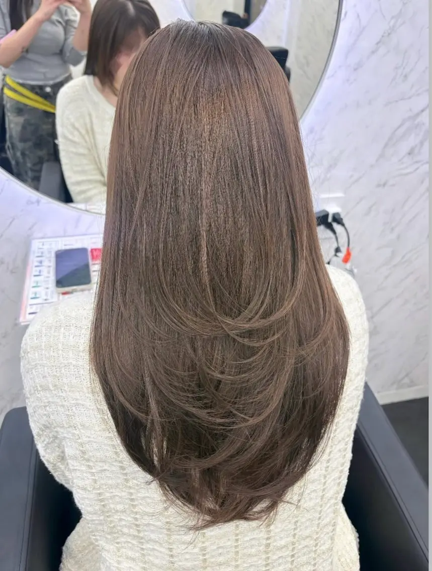 ロング カラー ベージュカラー オリーブベージュ 原田 蓮華のヘアスタイル