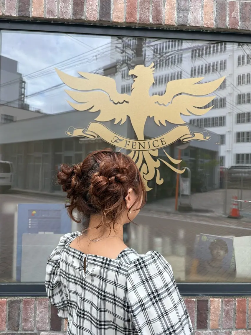 ロング 鶴谷 麻衣のヘアスタイル