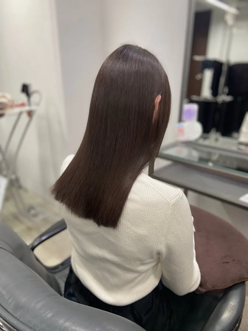 カラー ベージュカラー 透明感カラー ヘアカラー トリートメント 山下 穂嘉のヘアスタイル