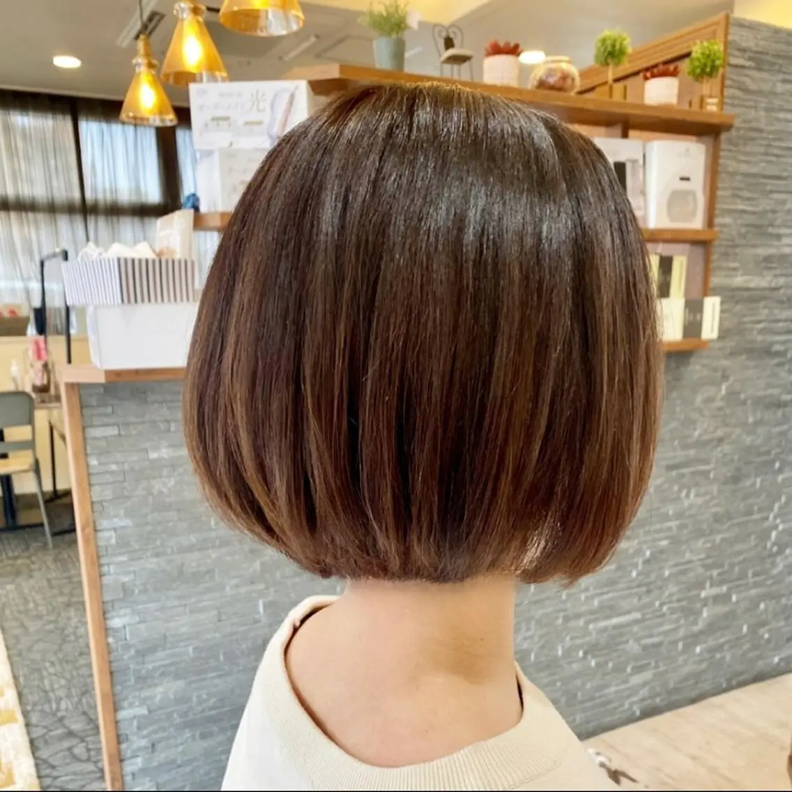 セミロング 加藤 実穂のヘアスタイル