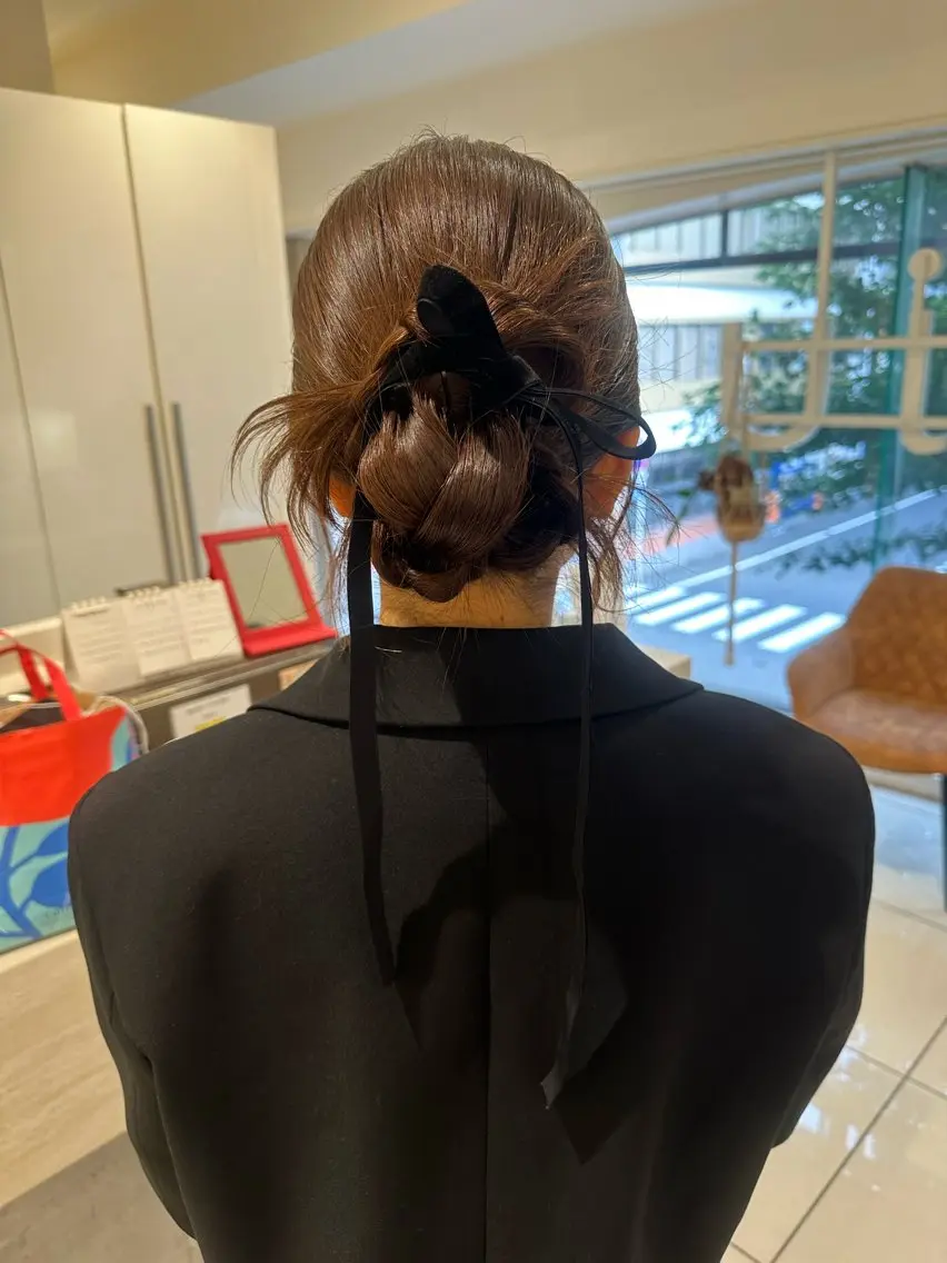 ロング カラー ヘアアレンジ タイトボブ個性派カラ ーAKANEのヘアスタイル