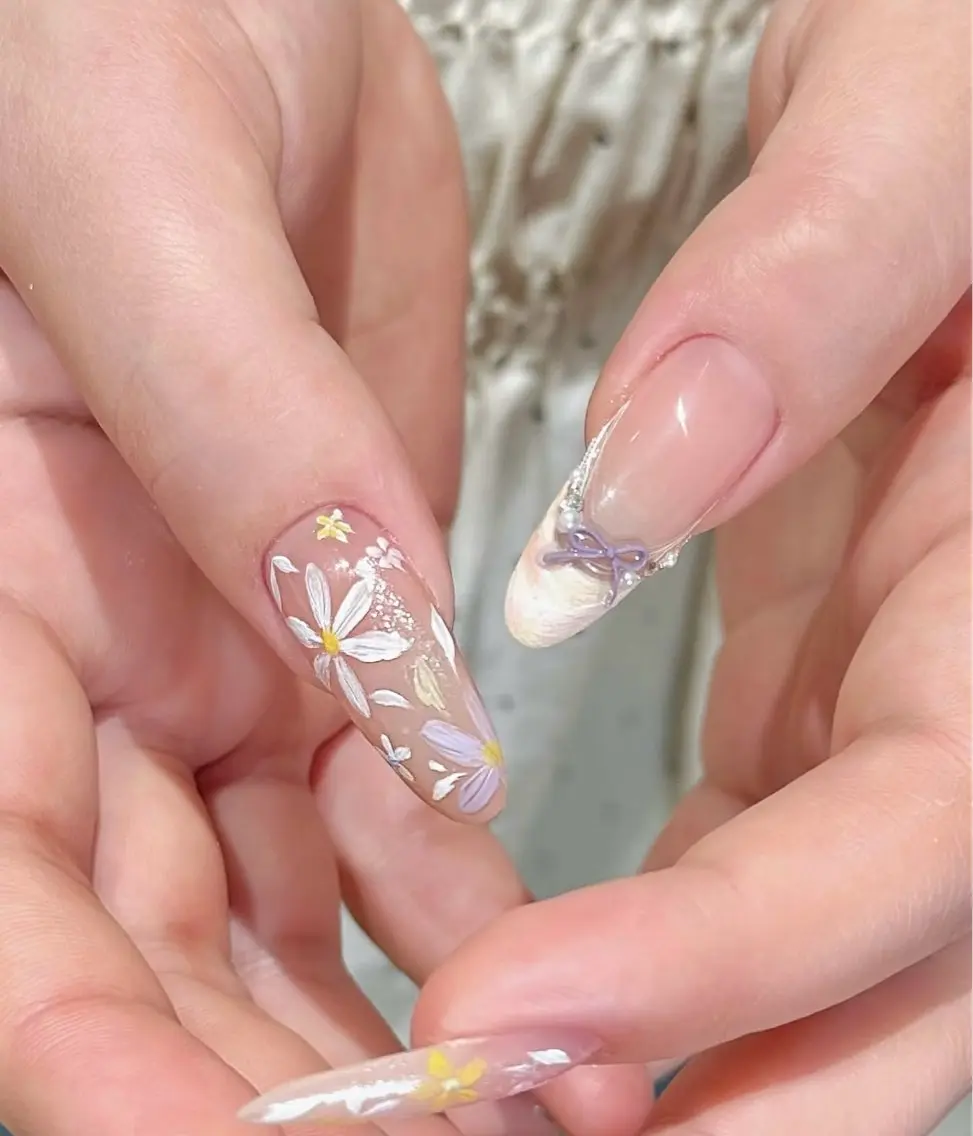 ネイル オーロラネイル フラワーネイル フットネイル フレンチネイル ジェルネイル ハンドネイル BabyYouMi nailのネイルデザイン
