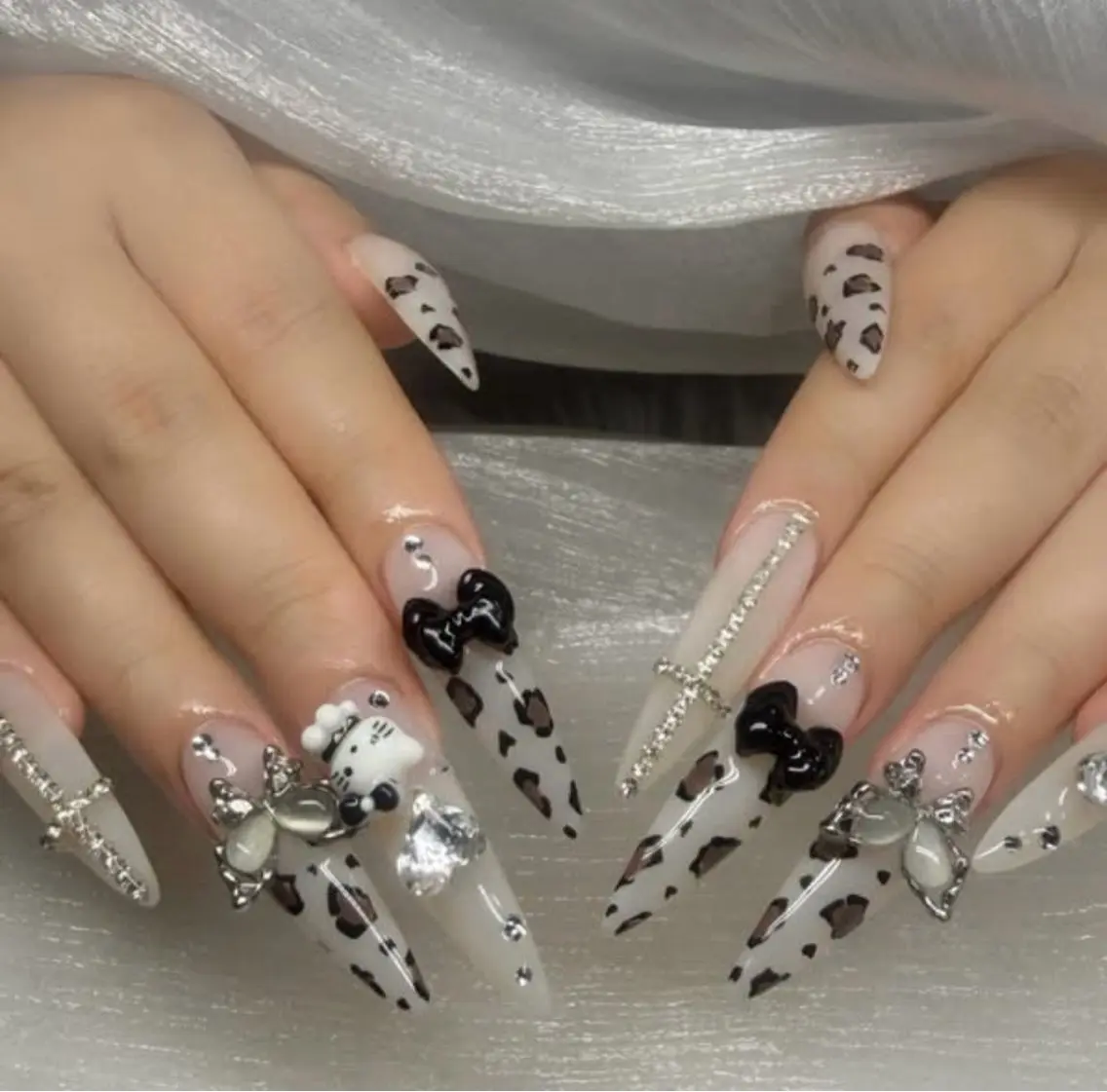 ネイル ハンドネイル REI NAIL1のネイルデザイン