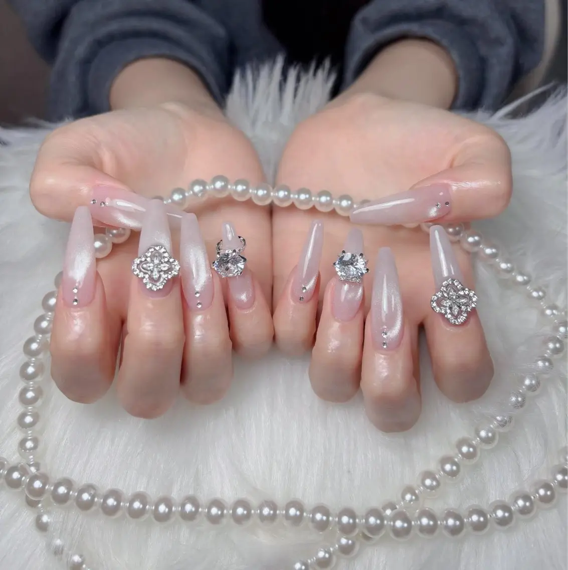 ネイル ハンドネイル Swan Nail Salonのネイルデザイン