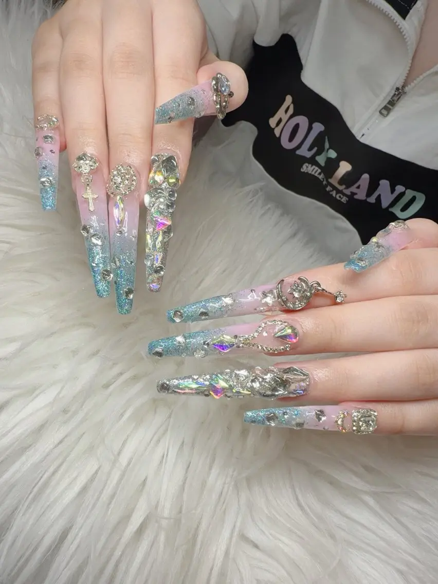 ネイル Lee Nailsのネイルデザイン