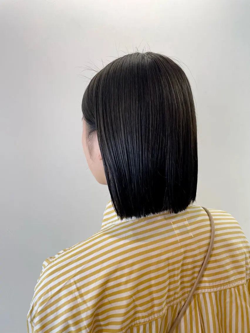 ミディアム カラー ボブ スズキ シオリのヘアスタイル