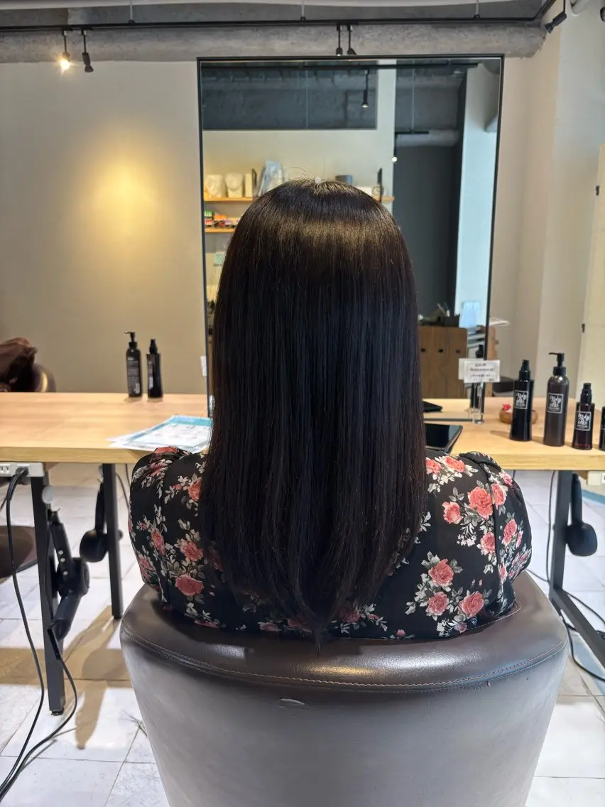 ロング 髪質改善 カット ヘアカラー トリートメント 尾形 百花のヘアスタイル