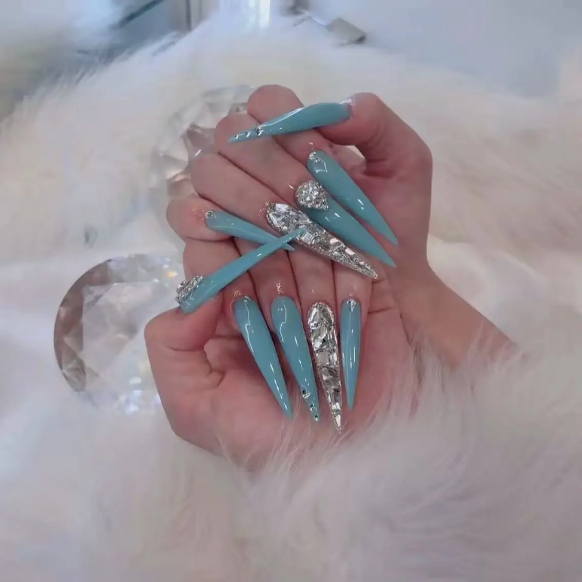 ネイル ハンドネイル Luna Gladeのネイルデザイン