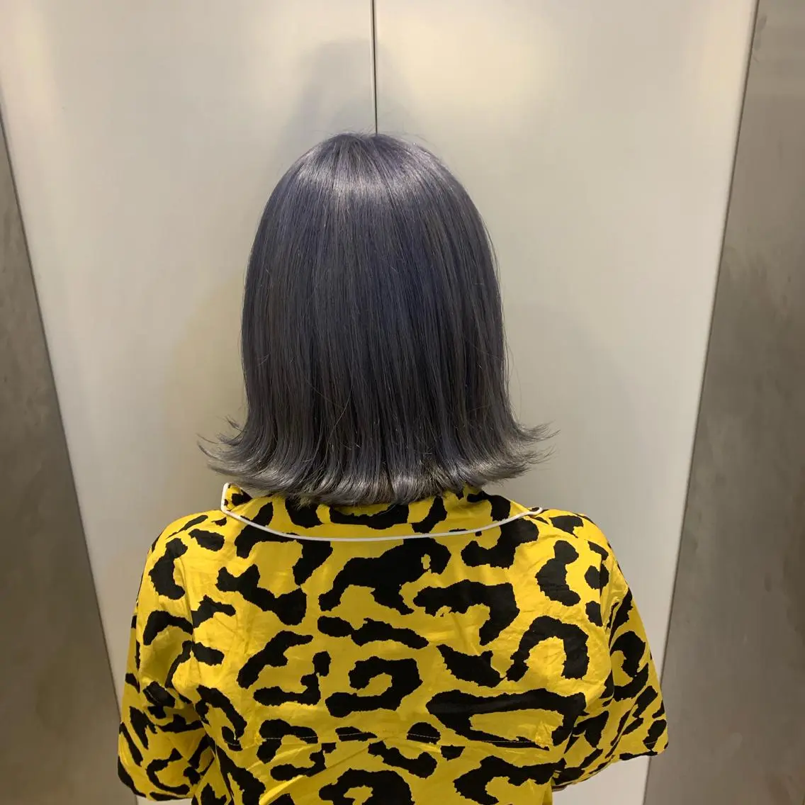 カラー ブルーカラー 天野 利咲のヘアスタイル