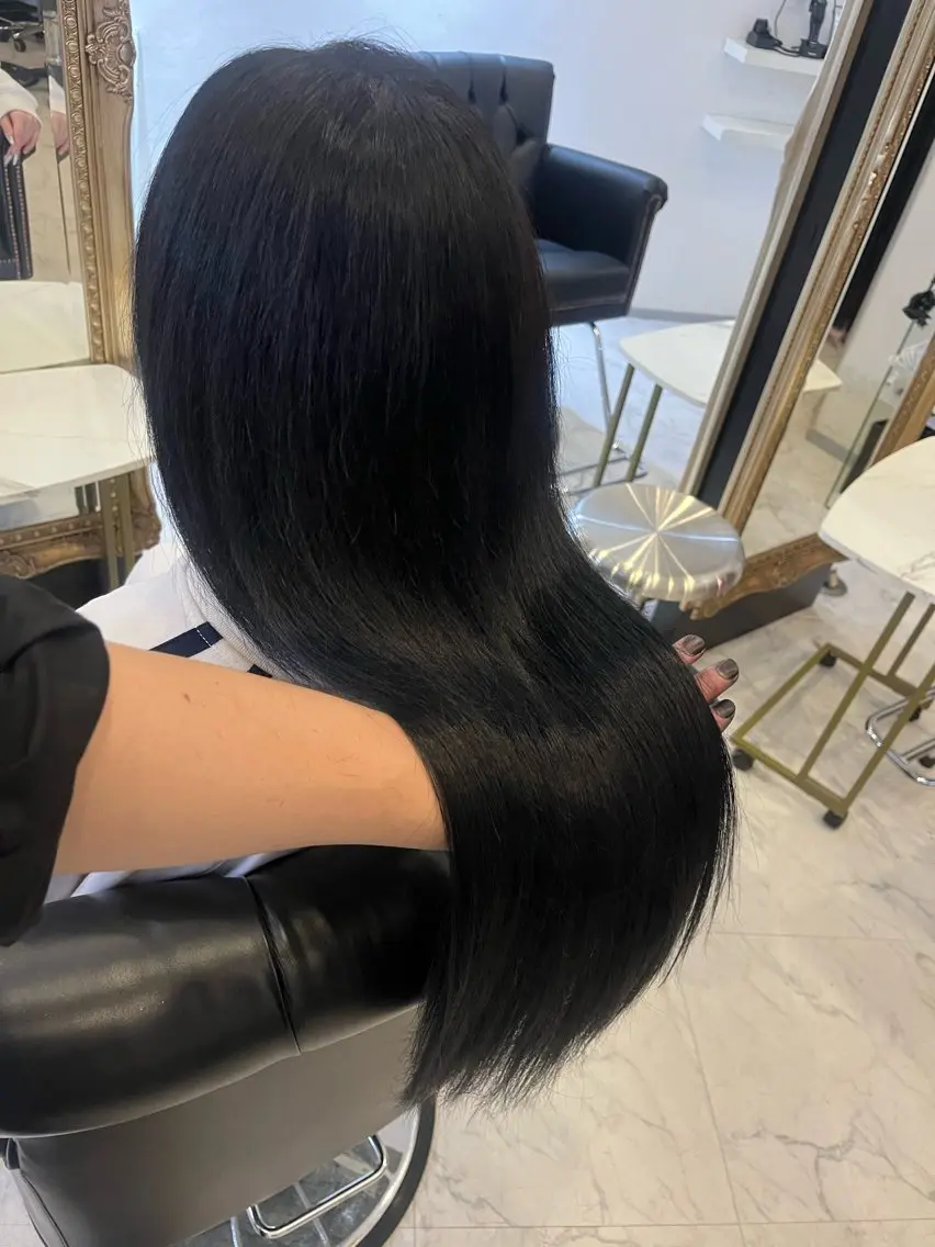 ロング エクステ ケアブリーチ&シール エクステの店和田翔莉のヘアスタイル