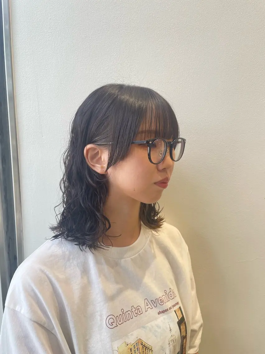 ミディアム 田中 あかりのヘアスタイル