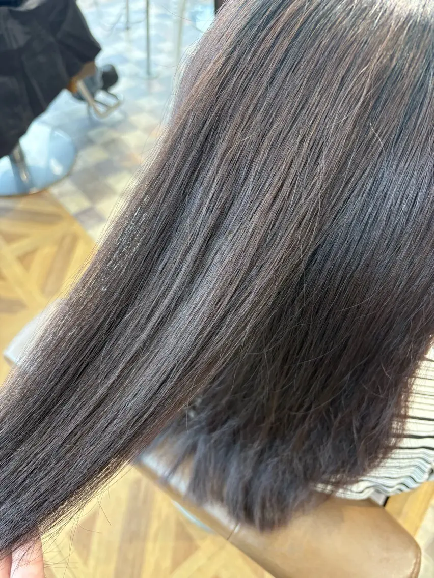 セミロング 縮毛矯正 鶴田 麗乃のヘアスタイル