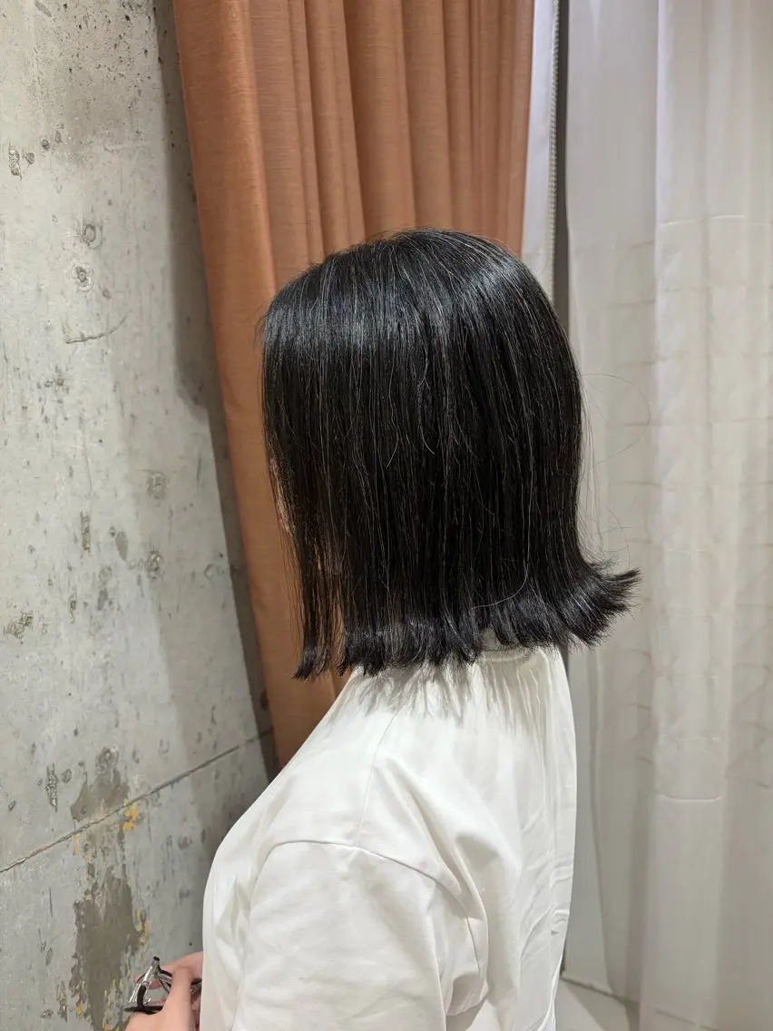 ミディアム ボブ 伊藤 由華のヘアスタイル