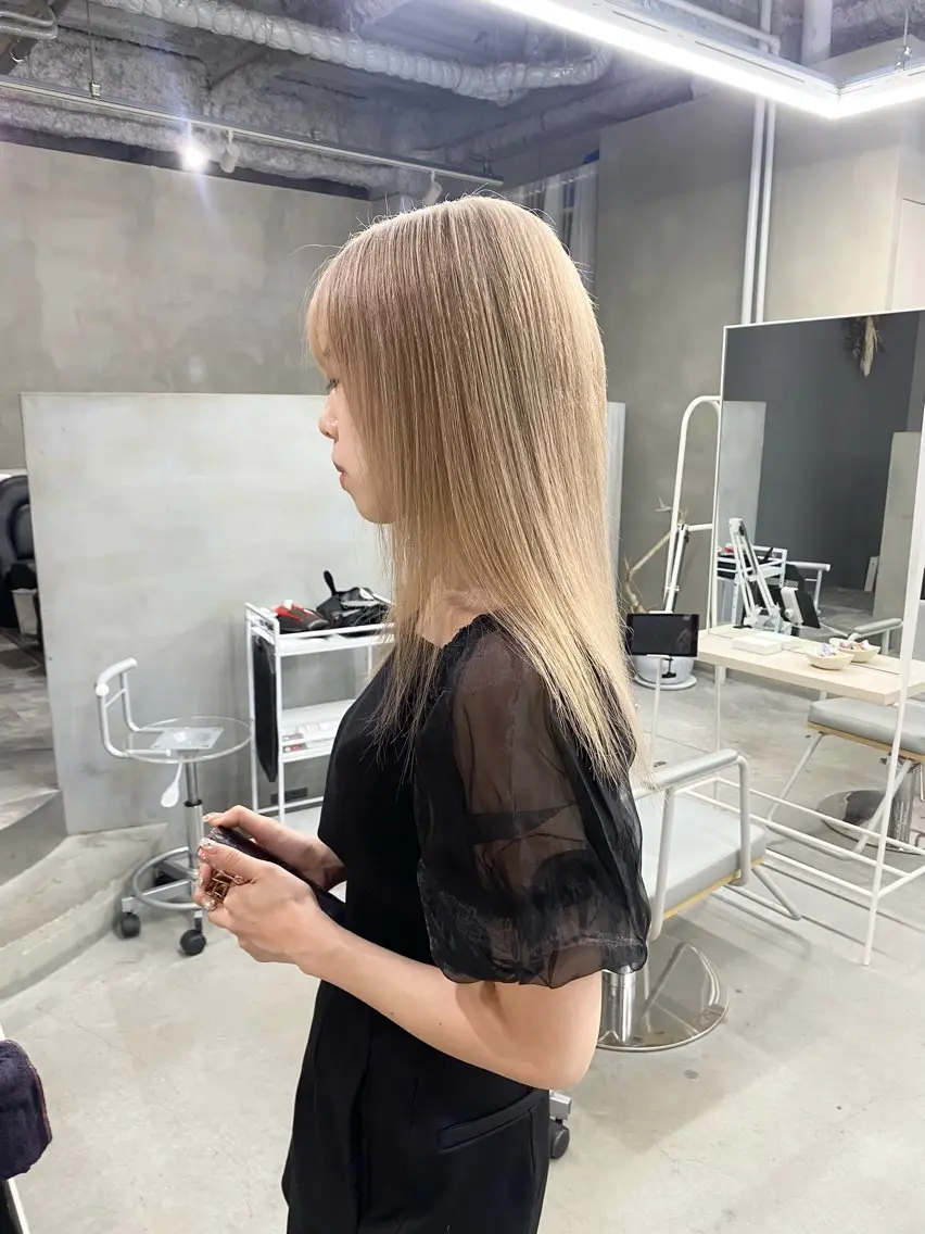 セミロング カラー ヘアカラー 前橋 姫奈のヘアスタイル