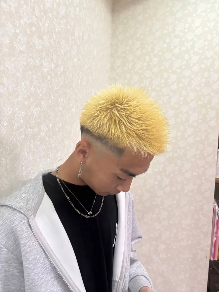 ショート カラー メンズ 椎名 翔琉のヘアスタイル