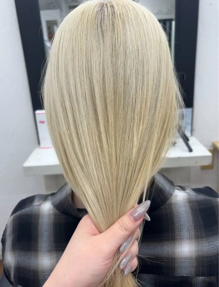 カラー ハイトーンカラー ヘアカラー 香野 優子のヘアスタイル