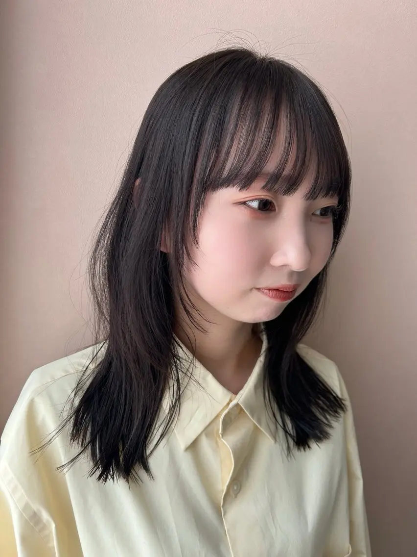 ロング カラー 顔まわりレイヤー レイヤーカット hubhair レイヤー/透明感のヘアスタイル