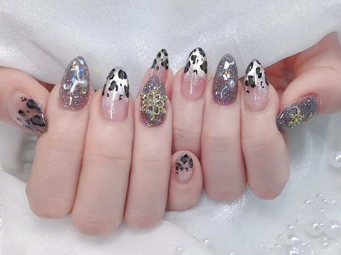 ネイル チークネイル 長さ出し フラッシュネイル フレンチネイル ジェルネイル Chouette Nailのネイルデザイン