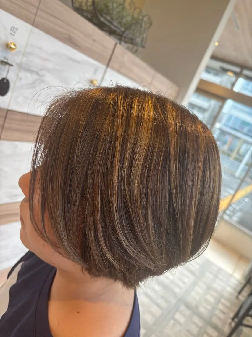 カラー 透明感カラー デザインカラー ハイライトカラー ボブ ヘアカラー 🏵️EARTH/A aya🏵️のヘアスタイル