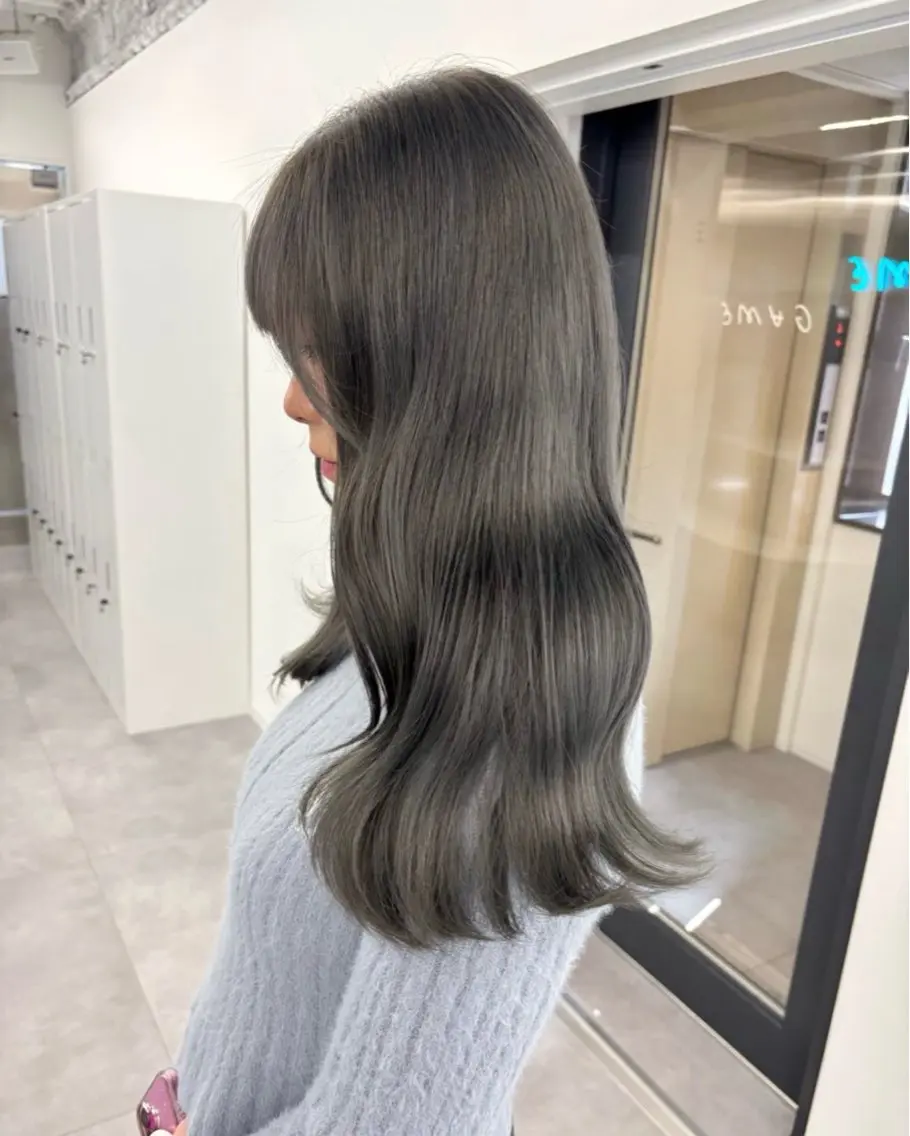 ロング カラー ヘアカラー 🧸🎀ブリーチ 栄🎀🧸かのんのヘアスタイル