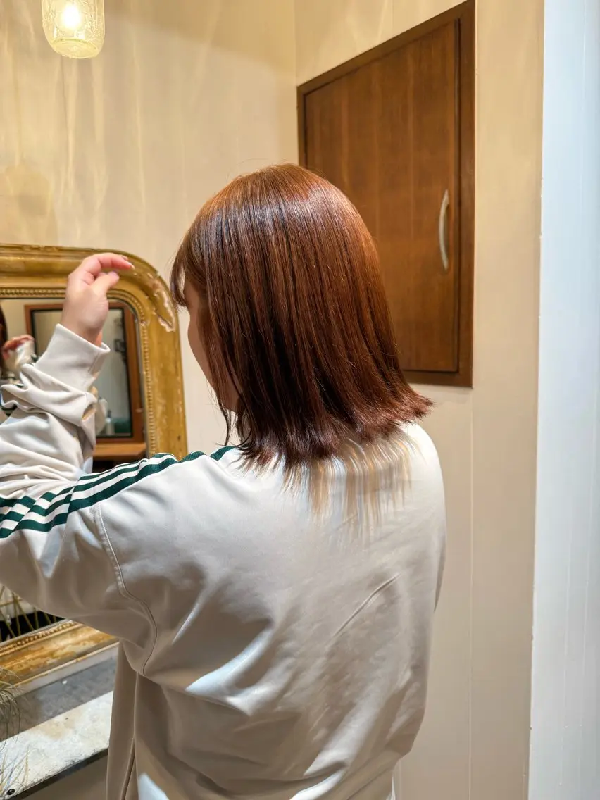 セミロング カラー ブラウンカラー オレンジ オレンジブラウン ヘアカラー 八木 琴実のヘアスタイル