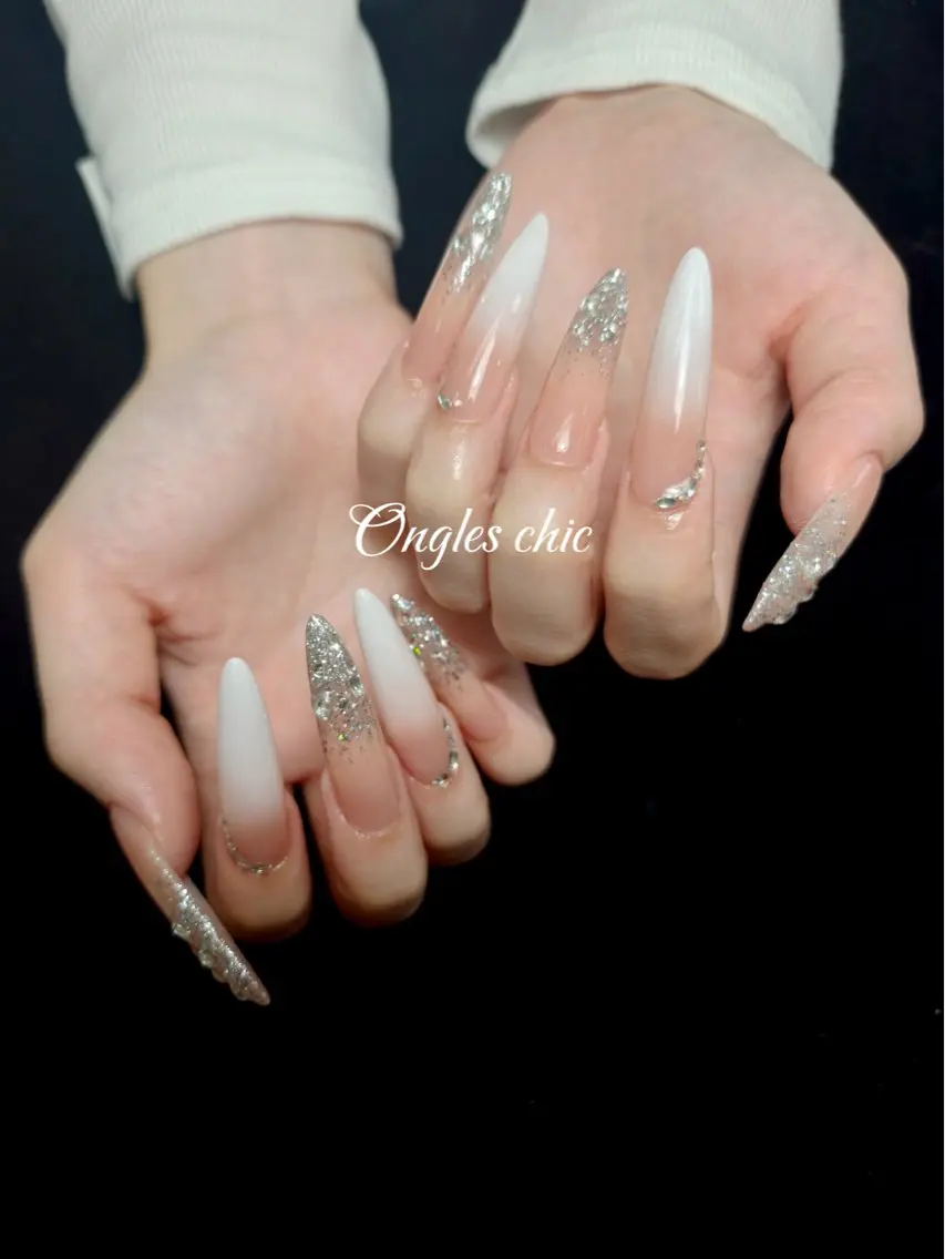 ネイル ハンドネイル ongles chicのネイルデザイン