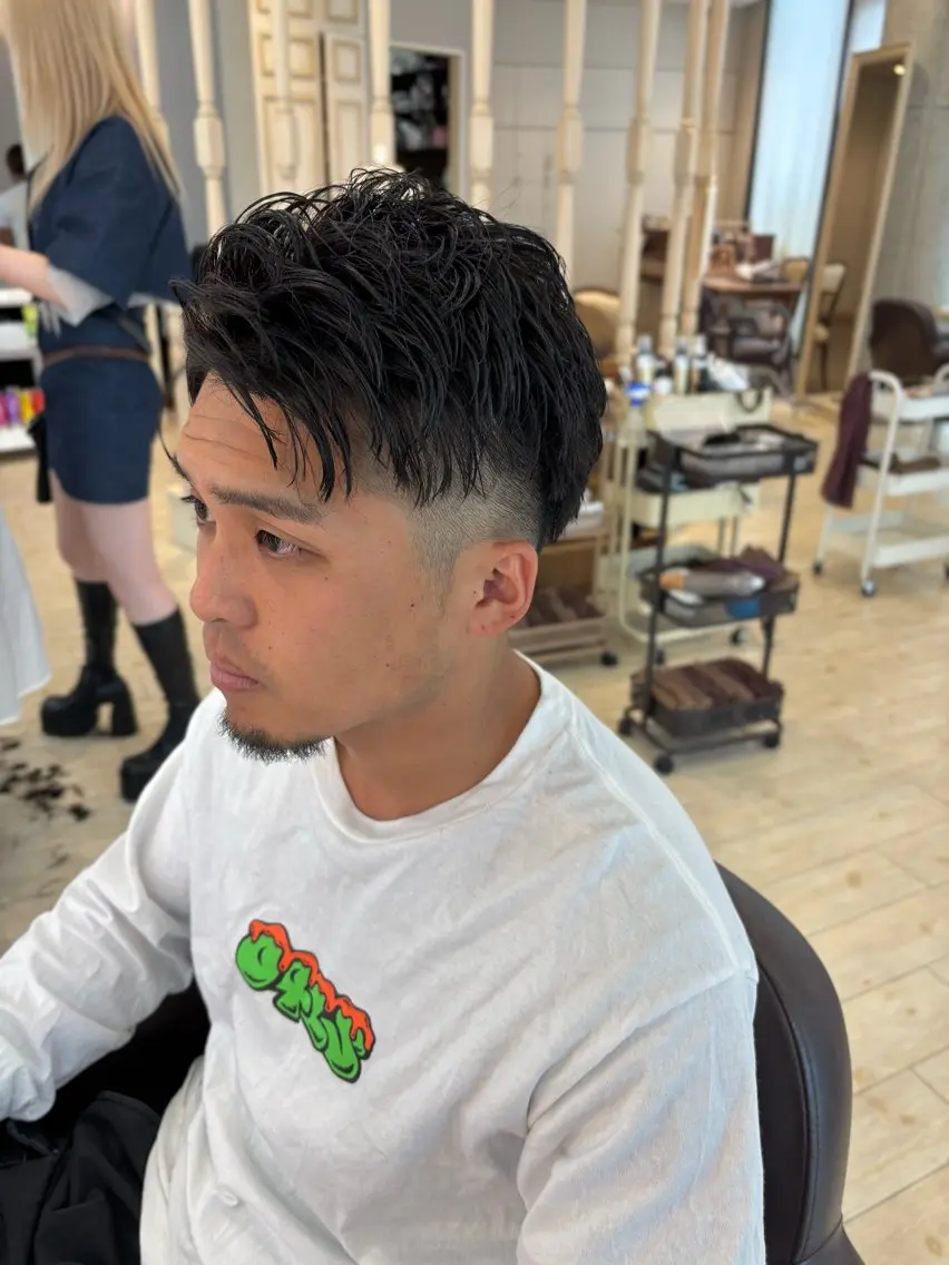 ショート パーマ メンズ メンズパーマ メンズショート 刈り上げ ショートヘア カット サソウ ユリエ🥥のヘアスタイル