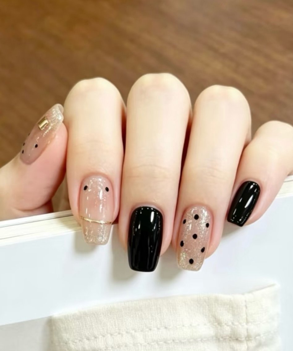 ネイル ハンドネイル H3 Nail Tsuki🦋💙のネイルデザイン