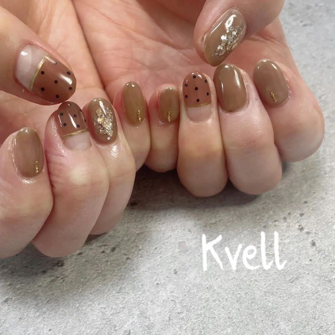 ネイル ドット ハンドネイル nailsalon Kvellのネイルデザイン