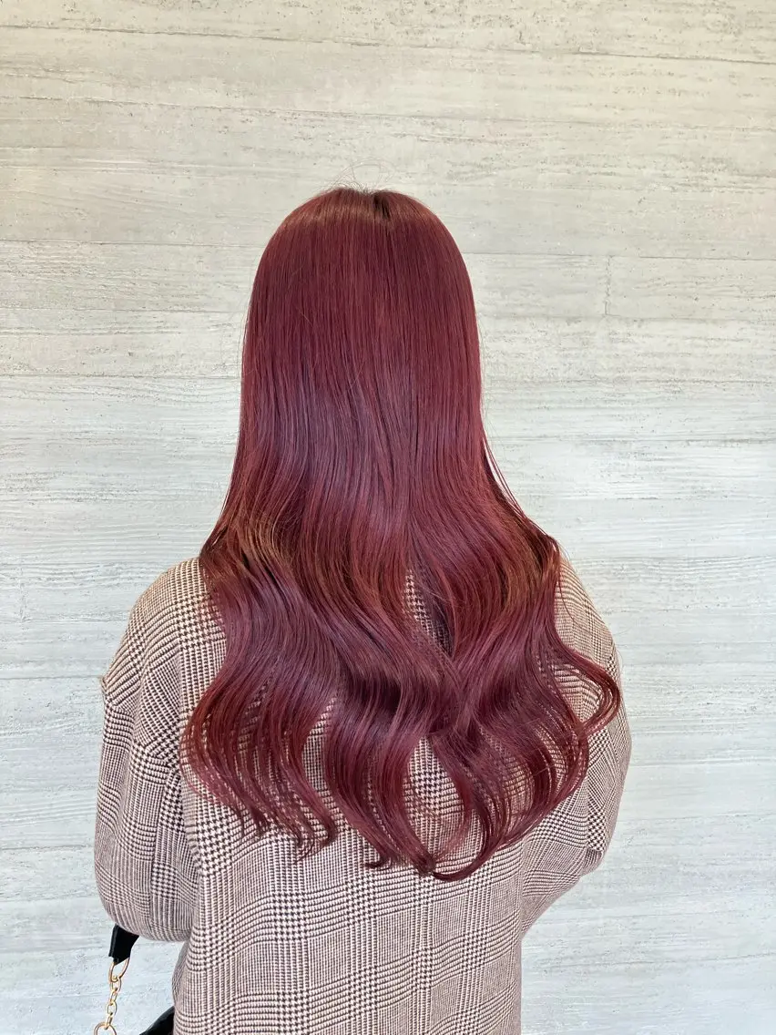 ロング カラー ブリーチ ピンクカラー カット ヘアカラー サキ🤍ハイトーン 🪩レイヤーカットのヘアスタイル