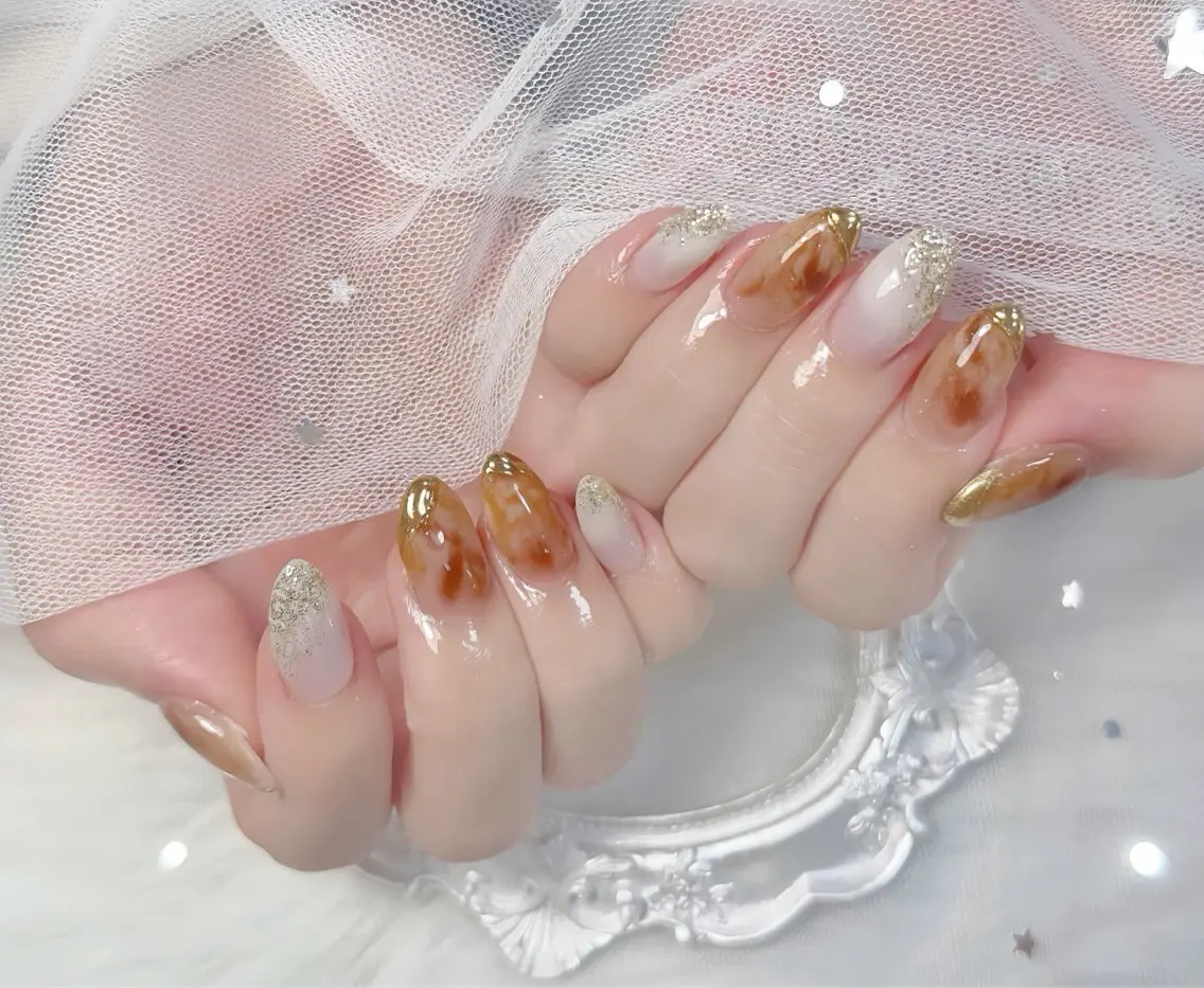 ネイル チークネイル 長さ出し フレンチネイル ジェルネイル グラデーション ハンドネイル THANHTHANH NAILのネイルデザイン