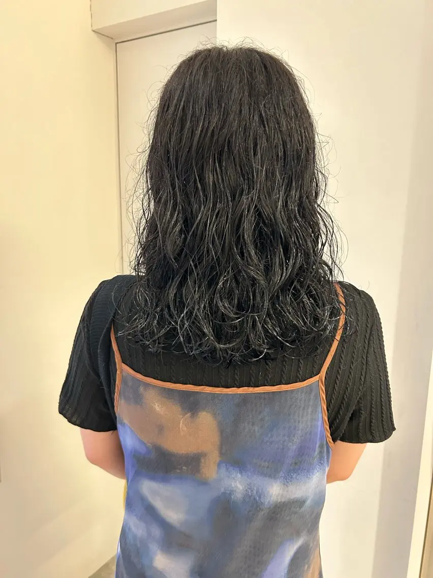 ミディアム ミディアムパーマ 、 、のヘアスタイル