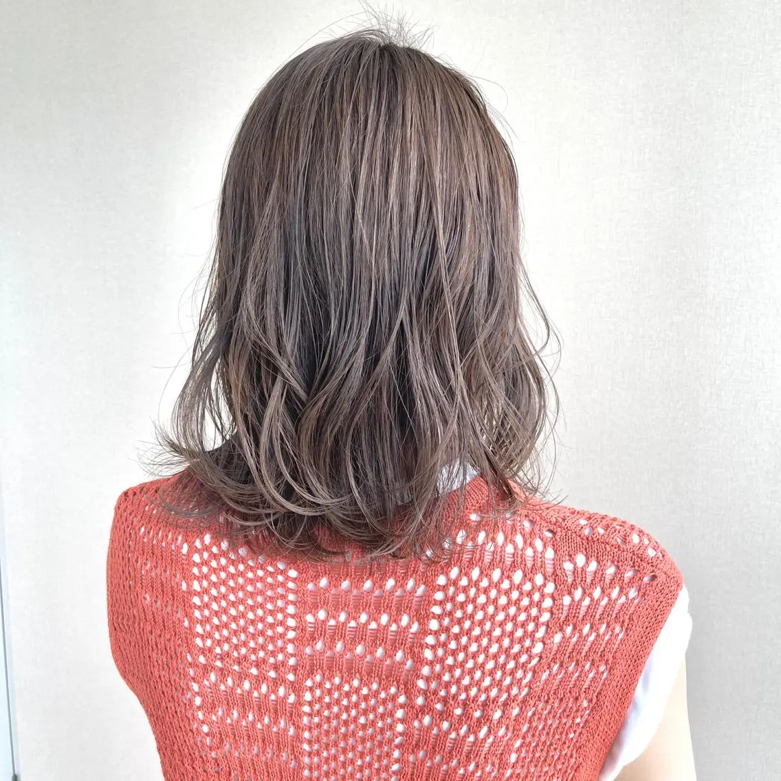 ミディアム 切りっぱなしボブ/ 蒲生四丁目/伊藤瑠唯のヘアスタイル