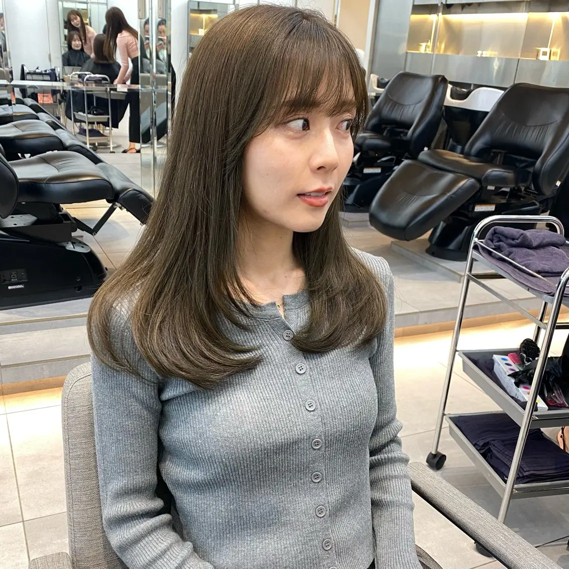 ロング レイヤーカット 透け感たっぷり柔らか 梨花子🌼のヘアスタイル