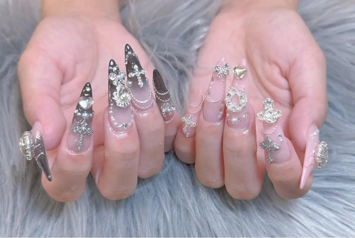 ネイル ハンドネイル ANH NAIL ゴテゴテ専門店💎のネイルデザイン