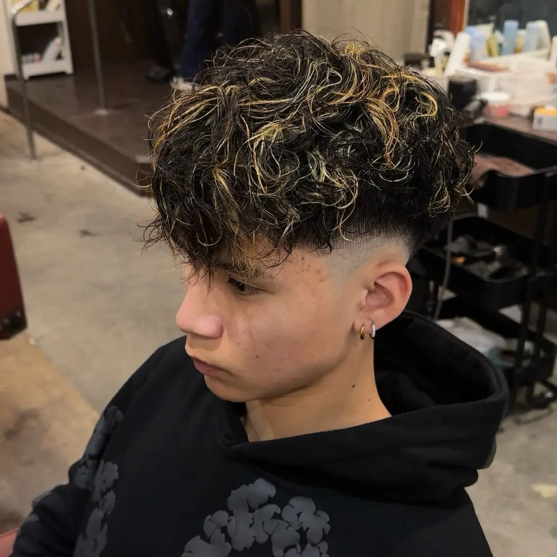 パーマ メンズ スペインカール カット パーマ スペインカール/セン ターパート/RYUのヘアスタイル